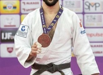 Альберт Огузов - бронзовый призер международного турнира «Мастерс»